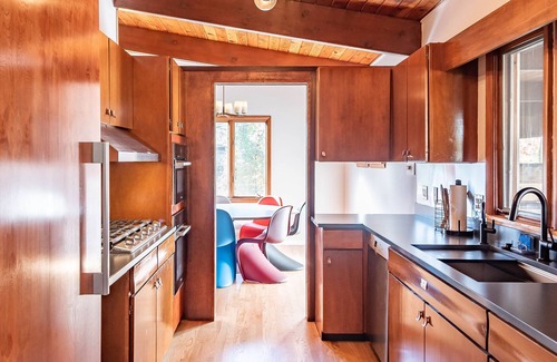 Bloomington Casa | Mid-century modern in signature Blmtn neighborhood