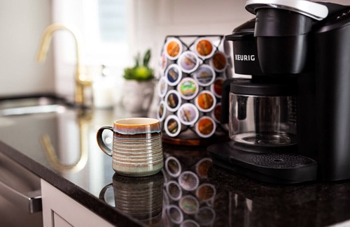 Northview Casa | Mid-Century Modern | Hot Tub | Game Room | Fenced Yard | 4BR 2BA | 1800+ SF