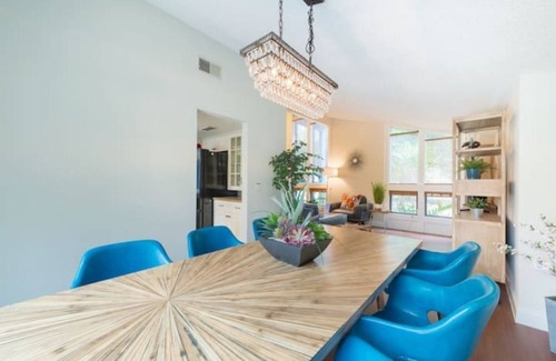Orlando Casa | Mid-century Modern Villa w/ Pool Near Universal