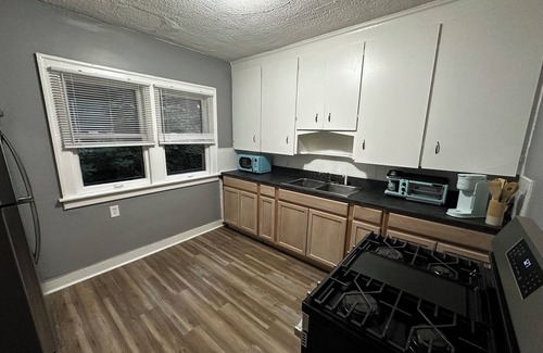 Detroit Casa | Mid-Century Tudor in Detroit