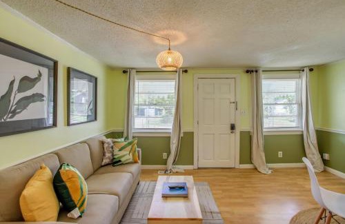 Wilmington Casa | Mid-Century Wilmington Cottage 3 Mi to Riverwalk