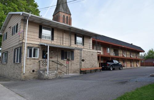 Sault Ste. Marie Hotel | Mid-City Motel