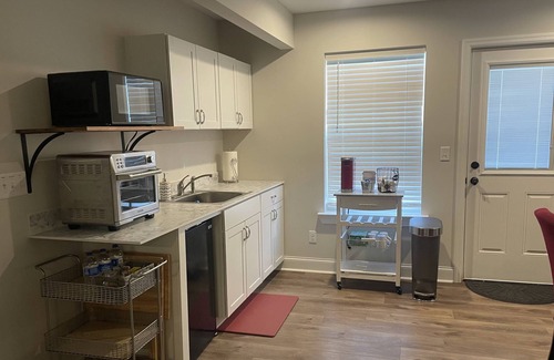 East Ridge Casa | Mid-term rental available - close to all attractions in the Greater Chattanooga and NW Georgia area