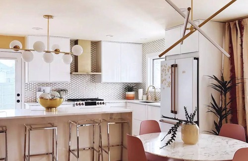 Ballwin Casa | Midcentury Funhouse just west of Dowtown St. Louis!