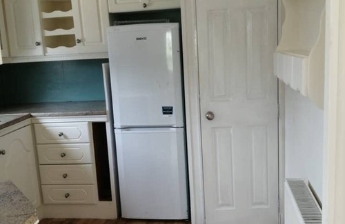 Lisnagunogue Cabina | Midden Manor Country Stay on a Working Dairy Farm