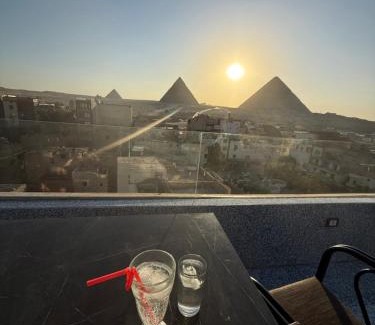 Giza Hotel | Middle East pyramid veiw &jacuzzi