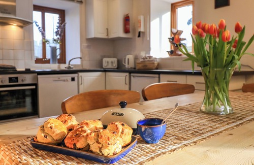 Alston Cabaña | MIDDLEFELL VIEW COTTAGE, pet friendly, with open fire in Alston