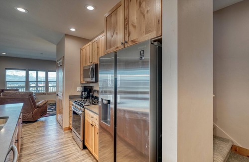 Leadville Cabina | Midgarth Hus- Brand New Railyard home minutes to Copper & Ski Cooper!