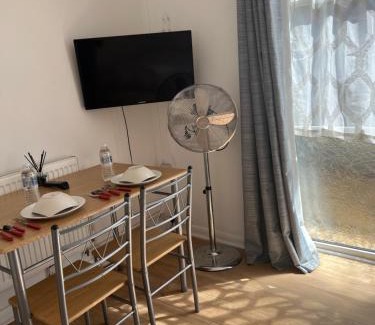 Wellingborough Apartamento | Midland road studio