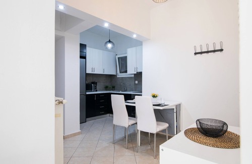Corfu Town Apartamento | Midtown Apartment by CorfuEscapes