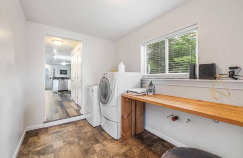 Coeur d'Alene Casa | Midtown Bungalow, 3 blocks to shops & dining!