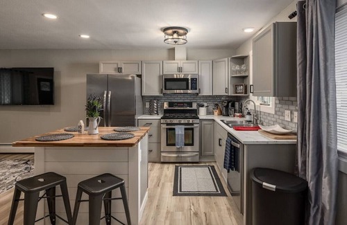 Campbell Park Casa | Midtown Charming 3 Bed Gem