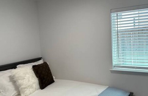 Midtown Sacramento Apartamento | Midtown Mid-Century Brand NEW