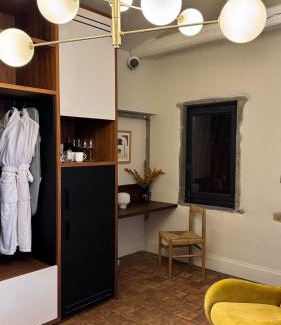 Old Lyon Hotel | MiHotel Tour Rose