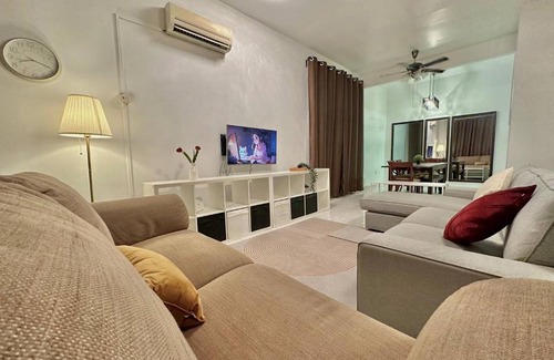 Taman Setia Indah Casa | Mijanna Guesthouse - Johor Bahru