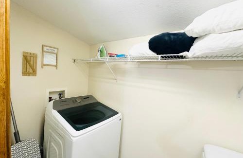 Pine Grove Casa | Milk Hand House. Peaceful 1 bedroom cabin
