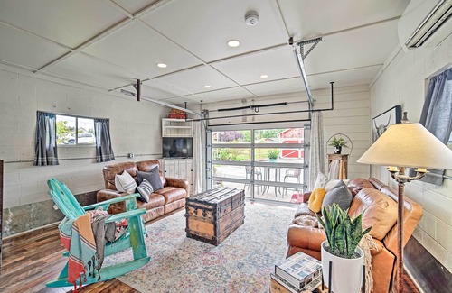 Everett Apartamento | 'Milk Parlor' A Vintage-Chic Country Retreat