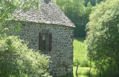 Le Falgoux Casa | Molino al borde del agua