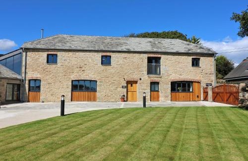 Falmouth Casa | Mill House, Boskensoe Barns