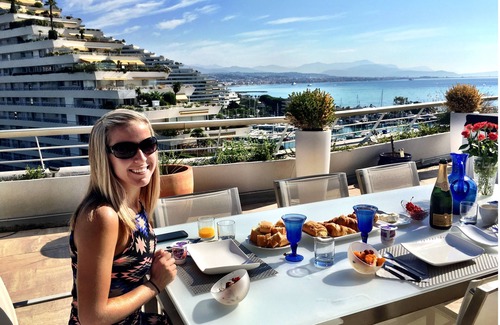 Villeneuve Loubet Beach Condominio | Precioso apartamento completamente renovado en la costa de la Costa Azul