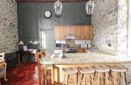 Cootehill Cabaña | MILLVALE COTTAGE, family friendly in Cootehill, County Cavan