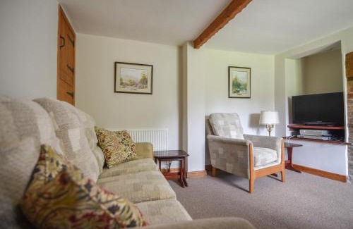 Axminster Casa | Millwater Cottage