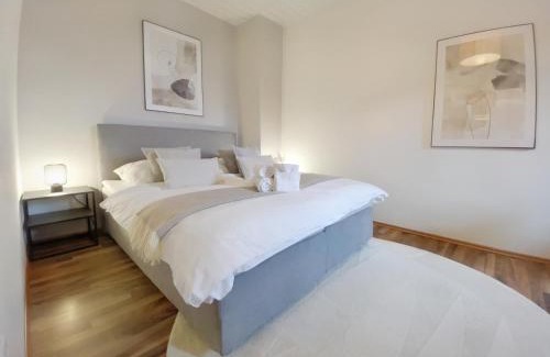 Recklinghausen Apartamento | MILPAU Recklinghausen1 - Modernes und zentrales Premium-Apartment mit Queensize-Bett, Netflix, Nespresso, Smart-TV und Privatparkplatz