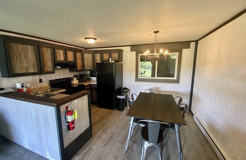 Upson Casa | Whitecap Mountains Mineshaft Chalets