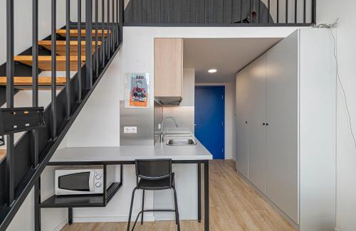 Liberty Avenue Apartamento | Mini Loft 1 BD Apt by Domvia