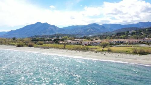 Poggio-Mezzana Apartamento | Mini villa chaleureuse avec vue mer imprenable