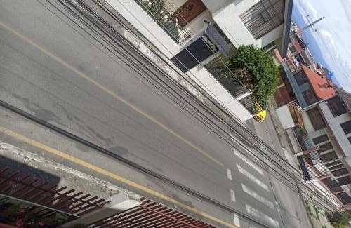 Parroquia Celiano Monge Apartamento | Minidepartamento central en Ambato, para 1 a 8 personas en 3 Camas y un colchon