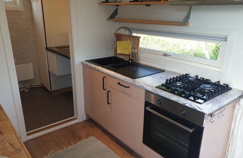 Kvaloya Otro | Minihouse with nice view, and access to recording studio and/or work space.