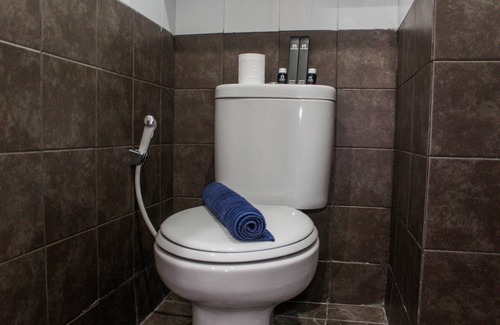 Rawasari Apartamento | Minimalist 2BR at Green Pramuka Apartment near Shopping Mall