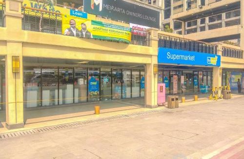 East Jakarta Apartamento | Minimalist and Cozy 3BR at Meikarta Apartment By Travelio