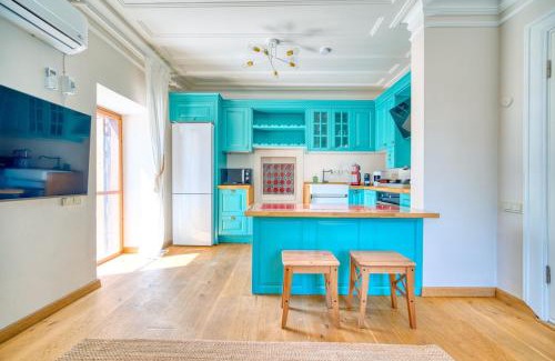 Foca Villa | MINIQ HOMES 105 - Golf, Cinema, BBQ, Foça Center 2BR Stone Home