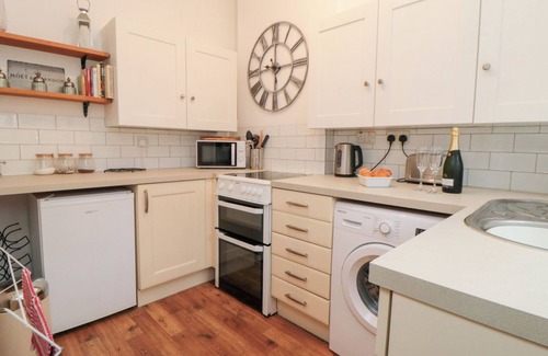 Snainton Cabaña | MINN'S COTTAGE, pet friendly, character holiday cottage in Snainton