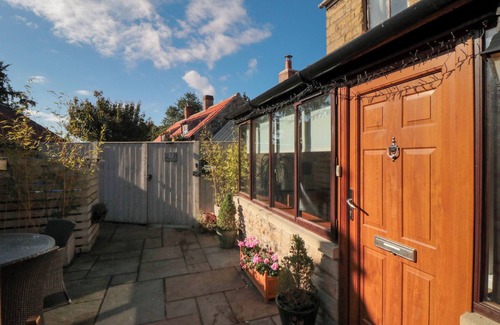 Snainton Cabaña | MINN'S COTTAGE, pet friendly, character holiday cottage in Snainton