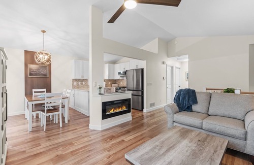 Saint Michael Casa | MINNeSTAY* Meadows Retreat