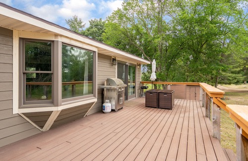 Somerset Casa | MINNeSTAY* Somerset River Retreat | Near Bob Dylan Concert Venue