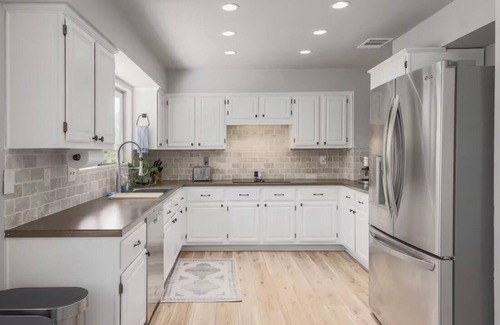 Apache Shores Casa | Mins from Lake Austin: 2 story, fully equipped 4bd house with creek & fire pit.