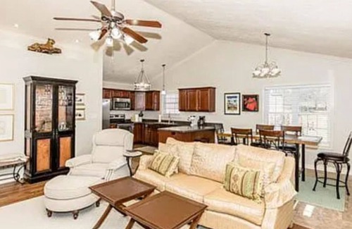 Frankfort Casa | Minutes away from major interstate with three bedrooms, three baths,