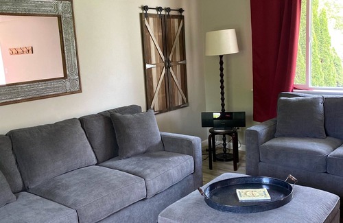 Cheney Casa | Totalmente renovado dentro y fuera de minutos de EWU y distancia en coche de Silverwood.