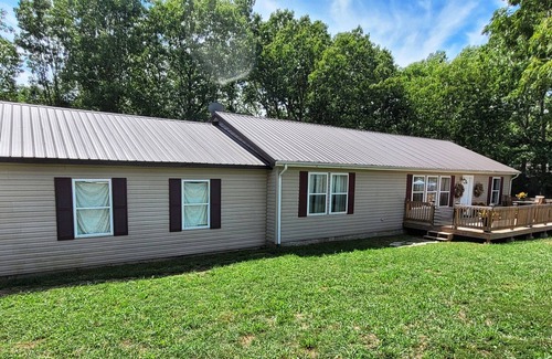 Omaha Casa | Minutes to Hwy. 65, close to Branson and Harrison
