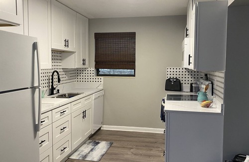 Alta Vista Casa | Minutes to Lido Beach, St Armands Circle, next to bike trail!