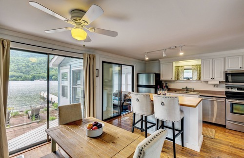 Newbury Casa | Mount Sunapee Ski House con hermosas vistas a la montaña y frente al mar directo