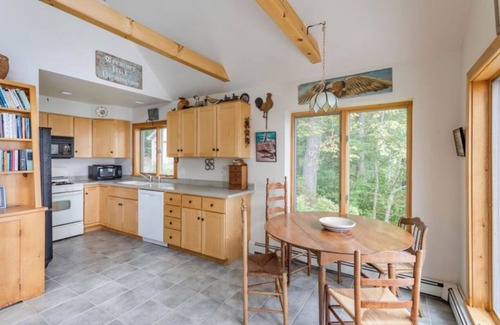 Round Pond Casa | Miracle place