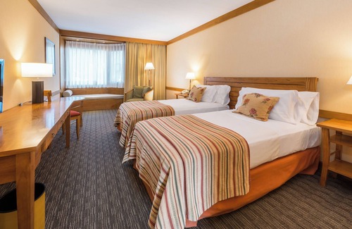 Macrozona Bahía Redonda y Primeros Faldeos Hotel | Mirador del Lago Hotel