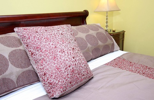 Woodend Cabaña | Mirkwood Forest Spa Cottage - Garden Guesthouse