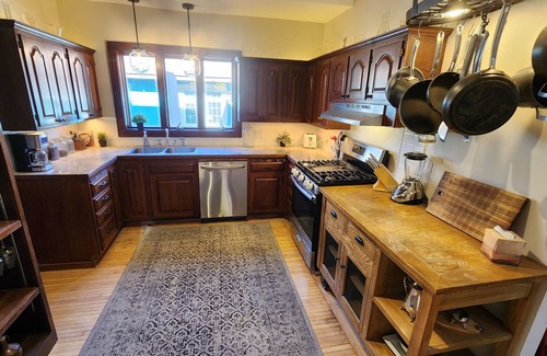 Minneapolis Casa | Mission-style Craftsman home that marries timeless charm with modern comfort