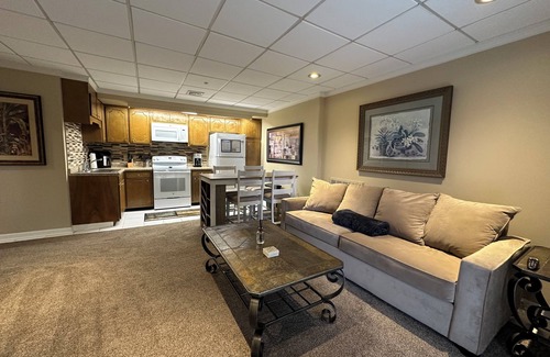 Missionary Ridge Apartamento | Missionary Ridge Retreat- game room, putting green, tennis, & more!